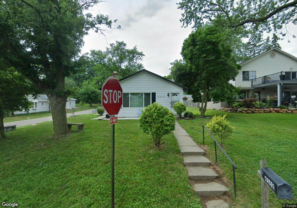 4362 Welland Dr, West Bloomfield, MI 48323 - photo 1