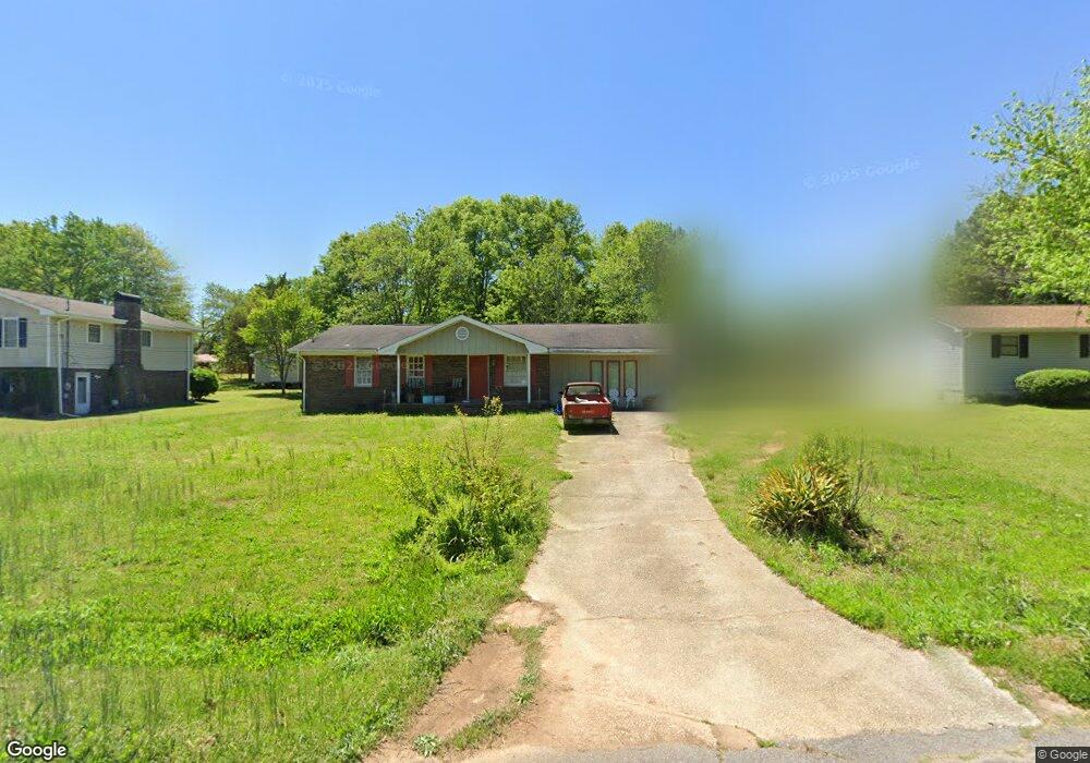 85 Peek Dr, Carrollton, GA 30116 - photo 1