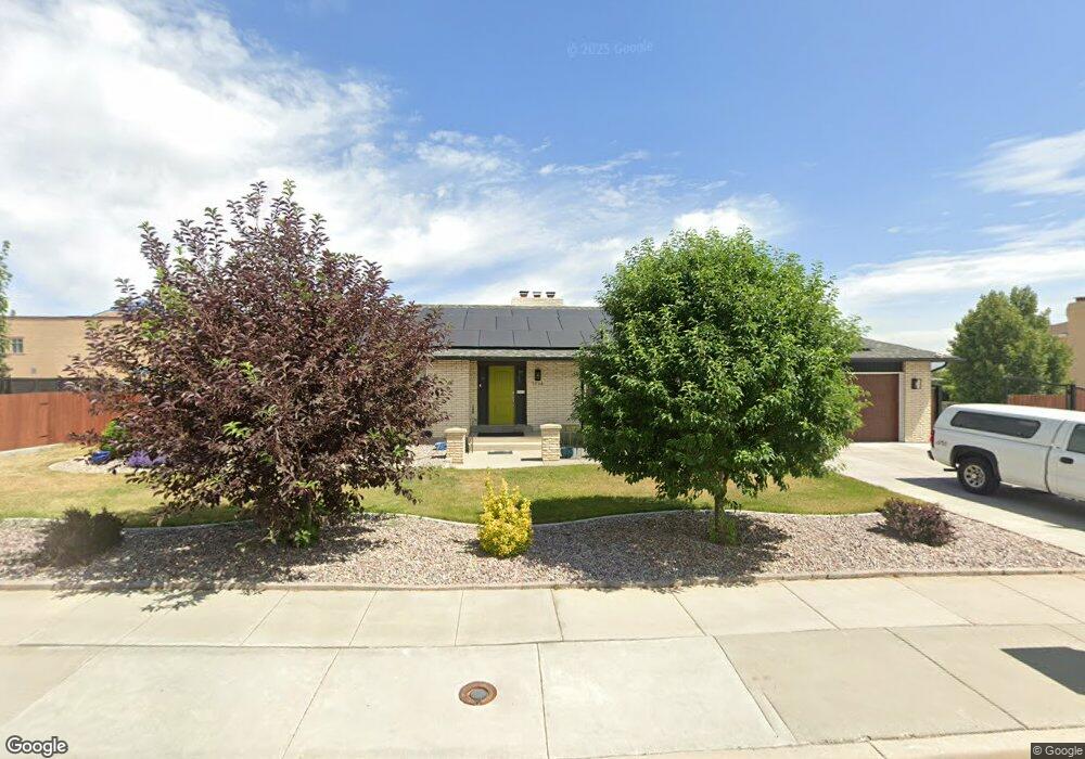 2246 W Williamsburg Cir, West Jordan, UT 84088 - photo 1