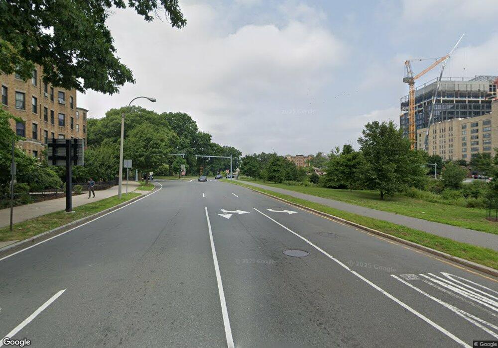 106 Riverway unit 410, Boston, MA 02215 - photo 1