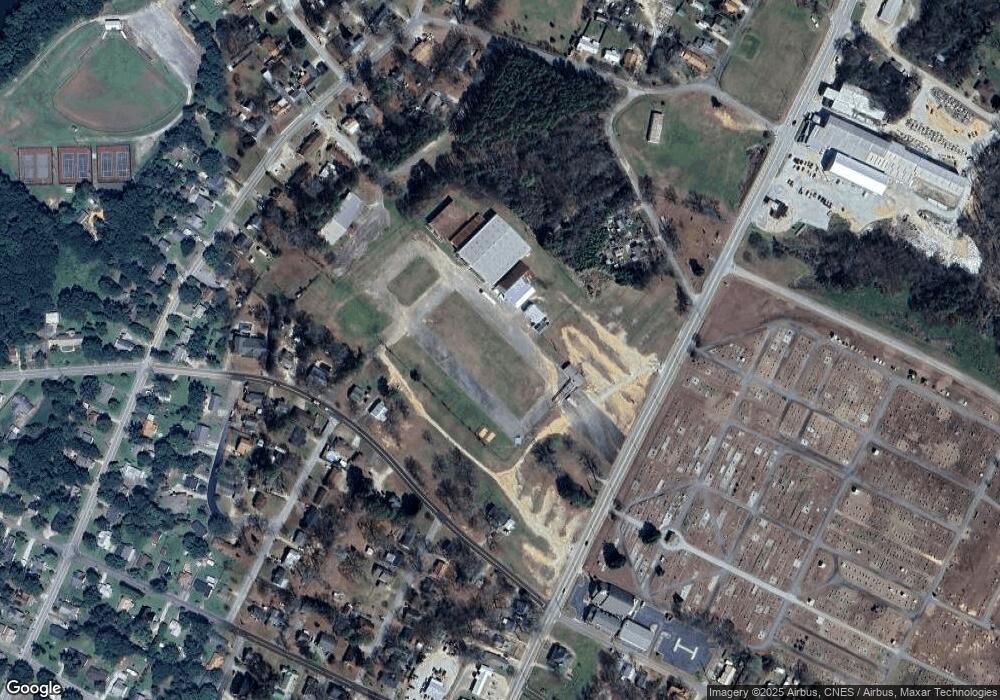 130 Clairmont Ave, Elberton, GA 30635 - photo 1