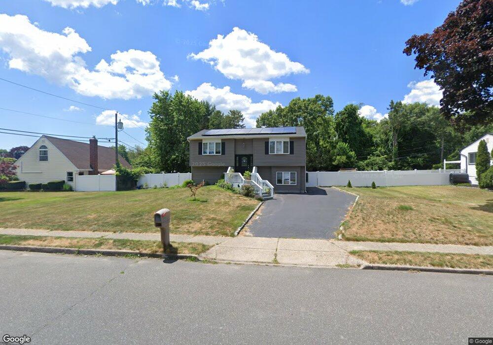 412 Greenbelt Pkwy, Holtsville, NY 11742 - photo 1