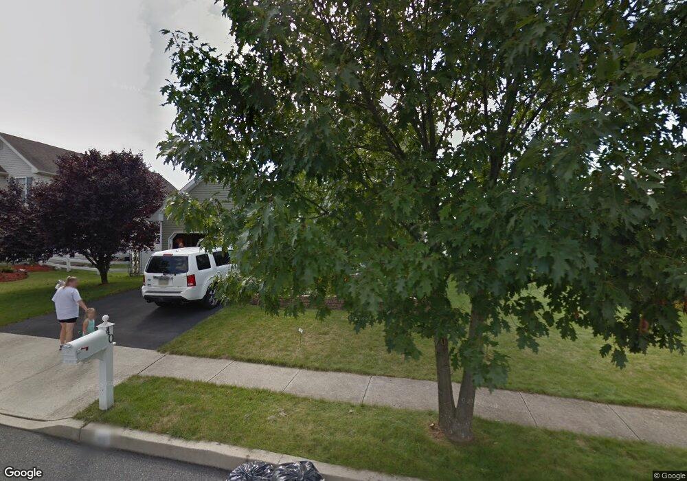 40 Crown Dr, Easton, PA 18040 - photo 1