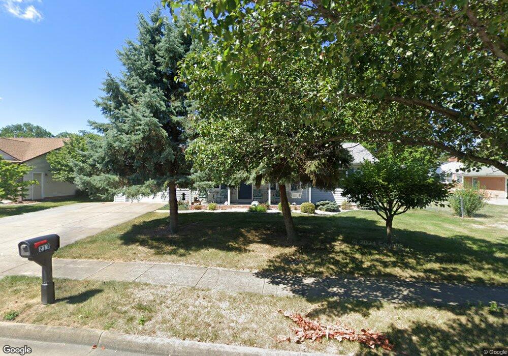 213 W Cedarmeade Ave, Winchester, VA 22601 - photo 1