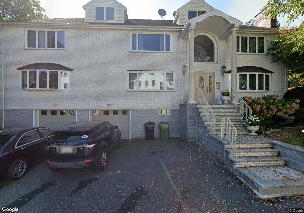 34 Flint Rd, Watertown, MA 02472 - photo 1