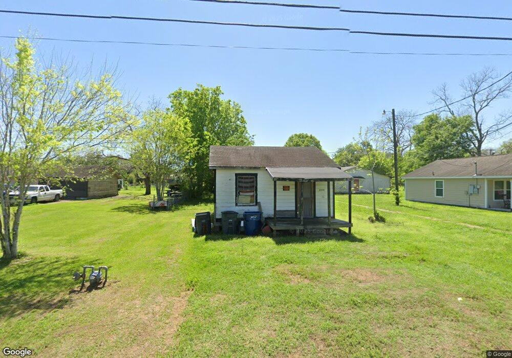 1116 Austin St, Bay City, TX 77414 - photo 1