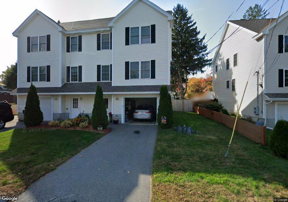 5 Willow St unit 5, Haverhill, MA 01832 - photo 1