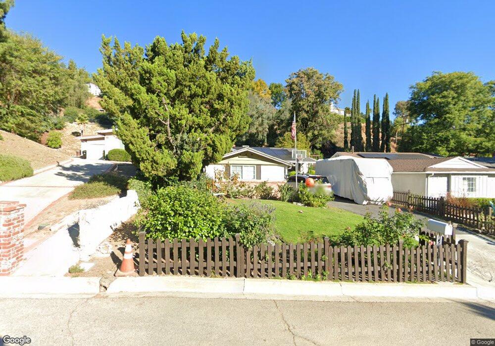 22293 Buena Ventura St, Woodland Hills, CA 91364 - photo 1