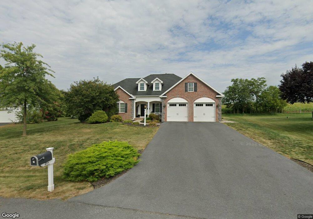 216 Creekwood Dr, Greencastle, PA 17225 - photo 1