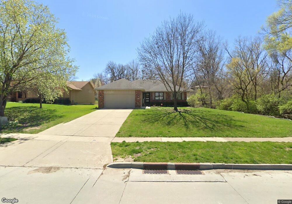 2828 Thornton Ave, Des Moines, IA 50321 - photo 1
