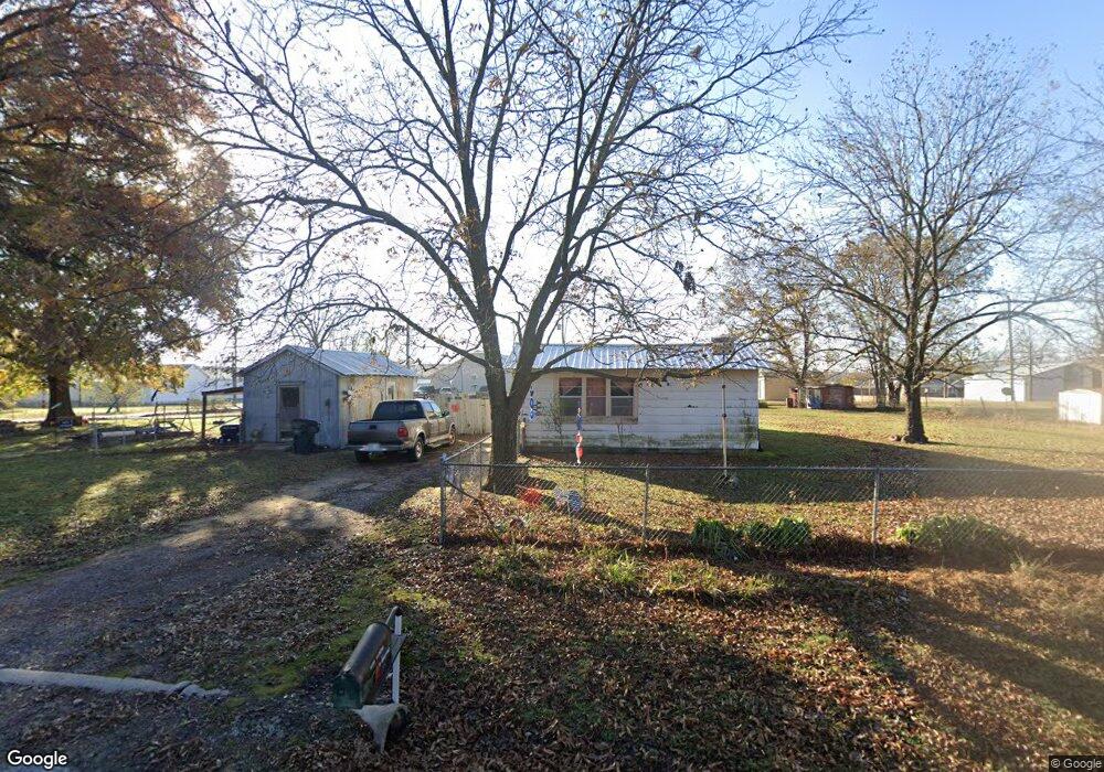 413 E Division St, Henryetta, OK 74437 - photo 1