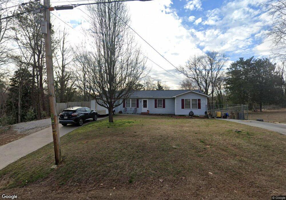 200 Hillcrest Dr, Stockbridge, GA 30281 - photo 1