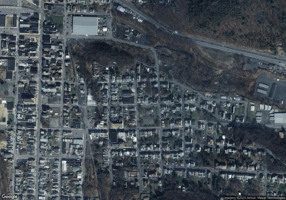 907 E Webster St, Shamokin, PA 17872 - photo 1