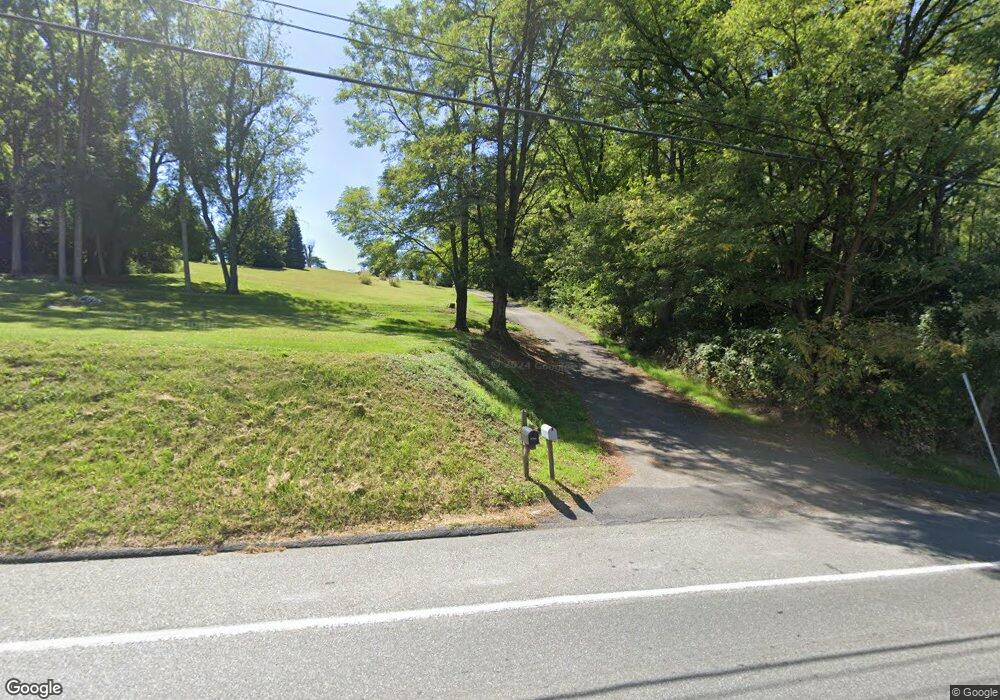 714 W Main St, Waynesboro, PA 17268 - photo 1