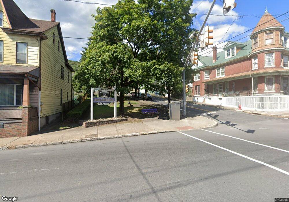 705 E Dewart St, Shamokin, PA 17872 - photo 1