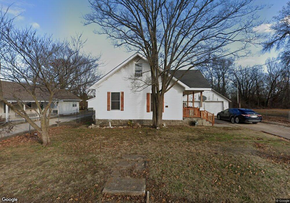 1409 N 26th St, Parsons, KS 67357 - photo 1