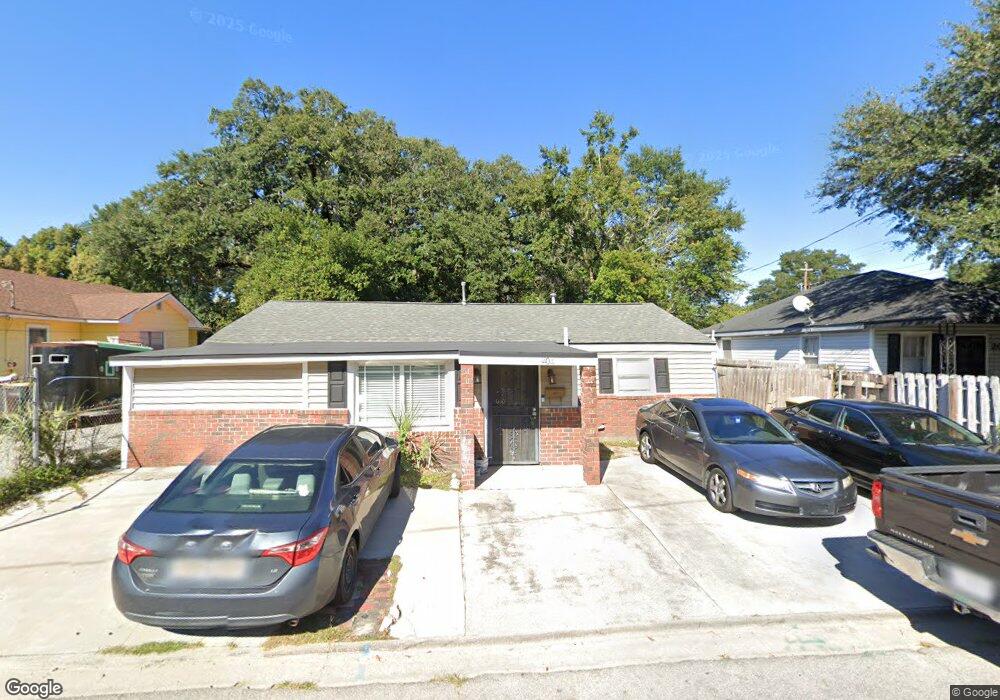 204 W 58th St, Savannah, GA 31405 - photo 1