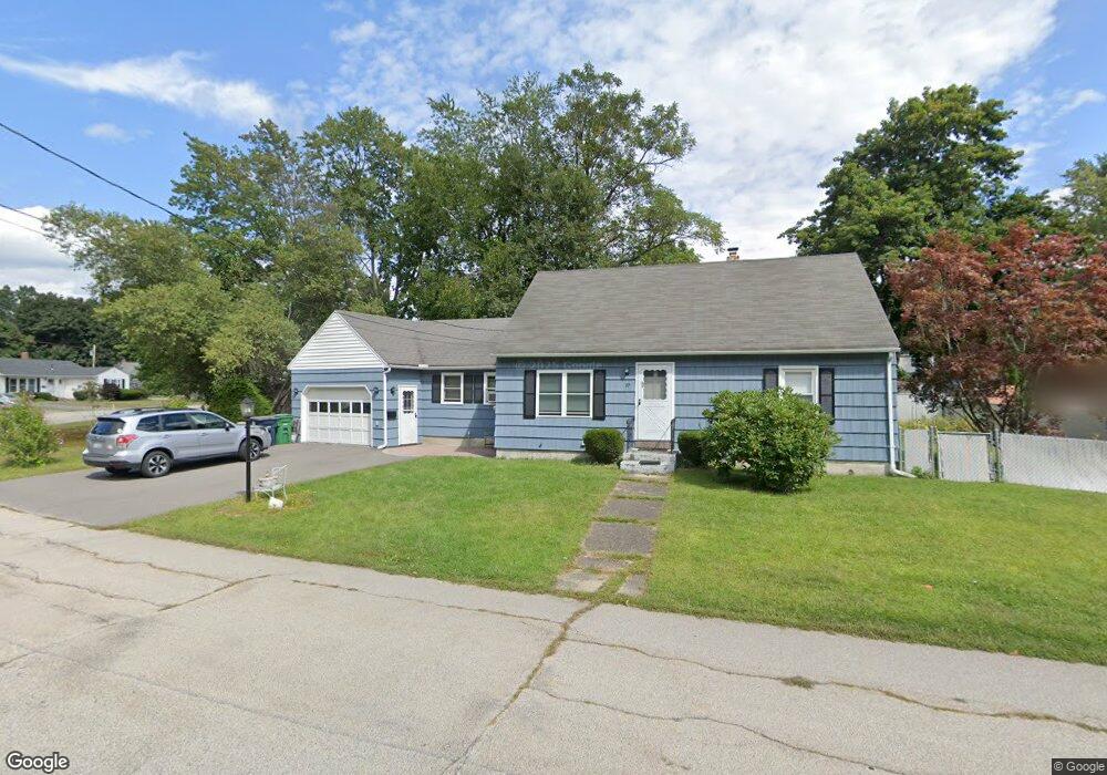 77 Avon Dr, Nashua, NH 03064 - photo 1