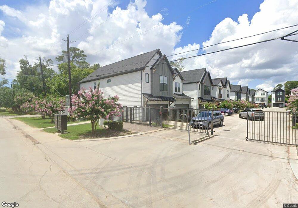 9005 Wellspring Dr, Houston, TX 77080 - photo 1