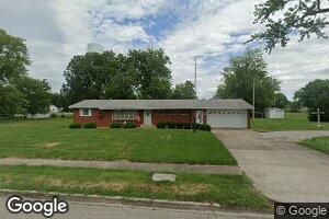 126 N Walnut St, Tamaroa, IL 62888