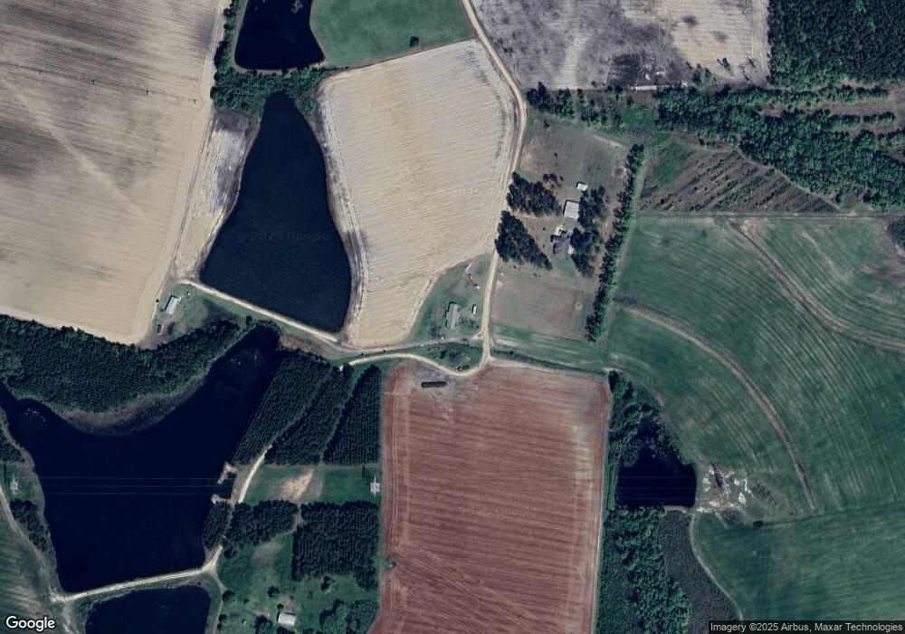 778 Twin Lakes Dr, Broxton, GA 31519 - photo 1