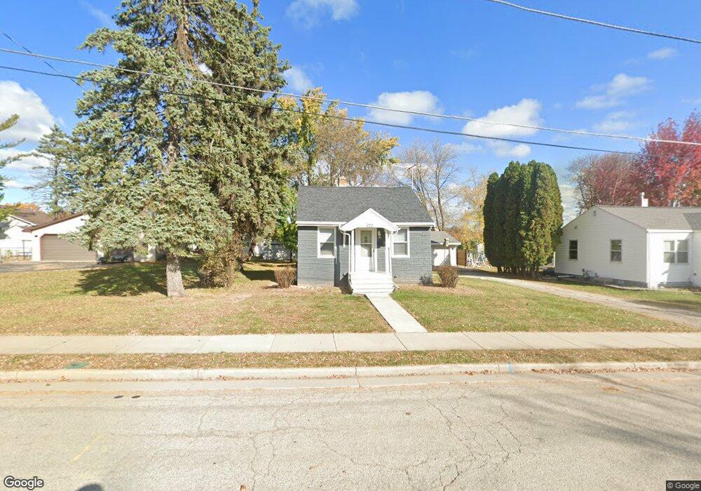 222 Elm St, Combined Locks, WI 54113 - photo 1