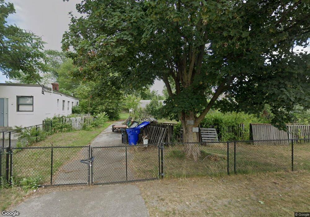 493 York Ave, Pawtucket, RI 02861 - photo 1