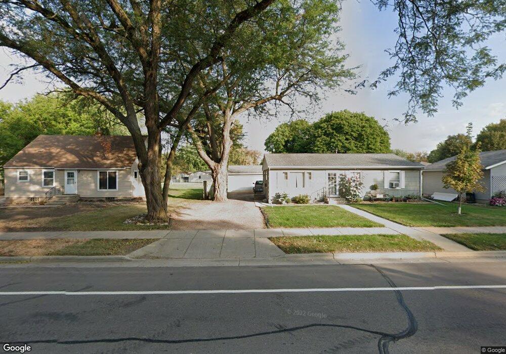 1512 Center St, New Ulm, MN 56073 - photo 1