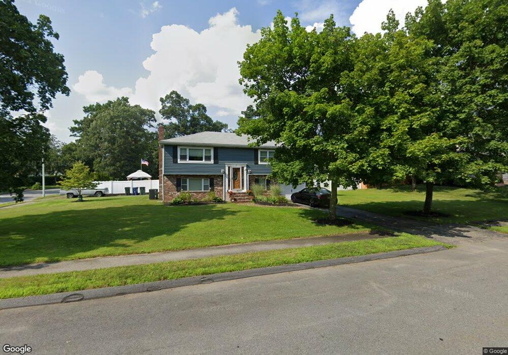 13 Ella Ave, Wilmington, MA 01887 - photo 1