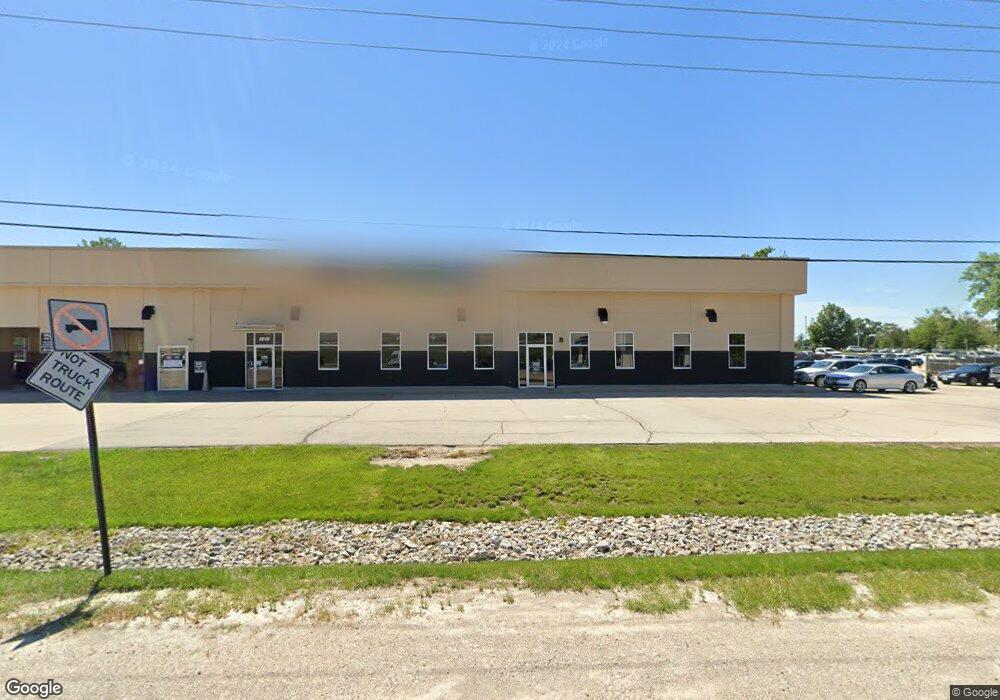 1919 Dodge Rd NE, Cedar Rapids, IA 52402 - photo 1