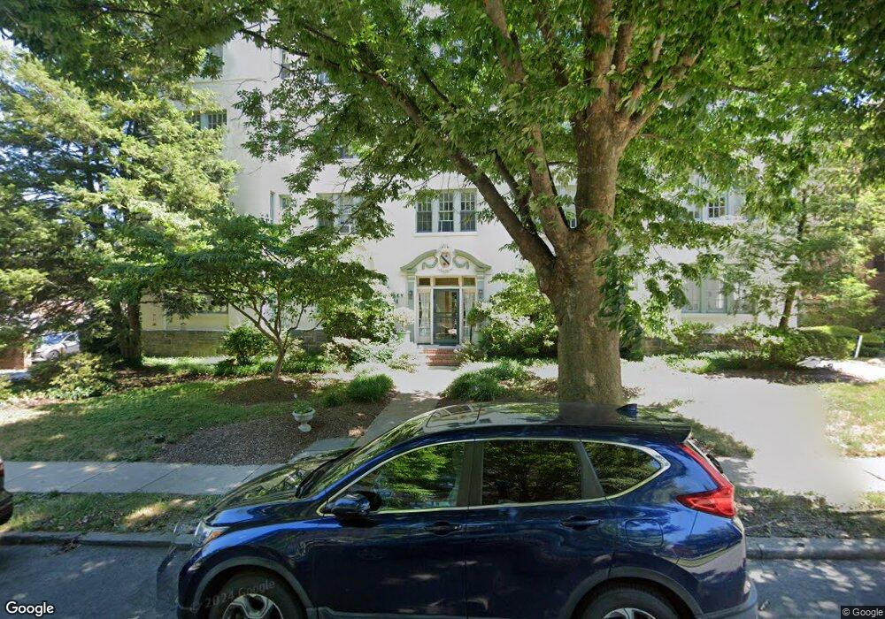 102 W 39th St unit 2A, Baltimore, MD 21210 - photo 1