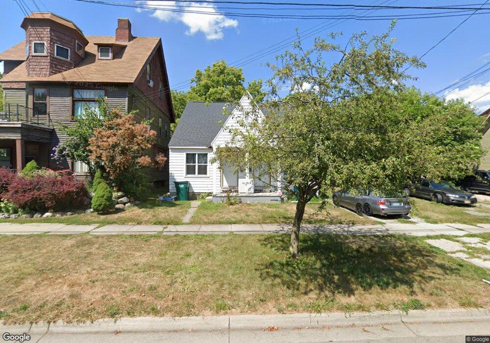 612 W Genesee St, Lansing, MI 48933 - photo 1