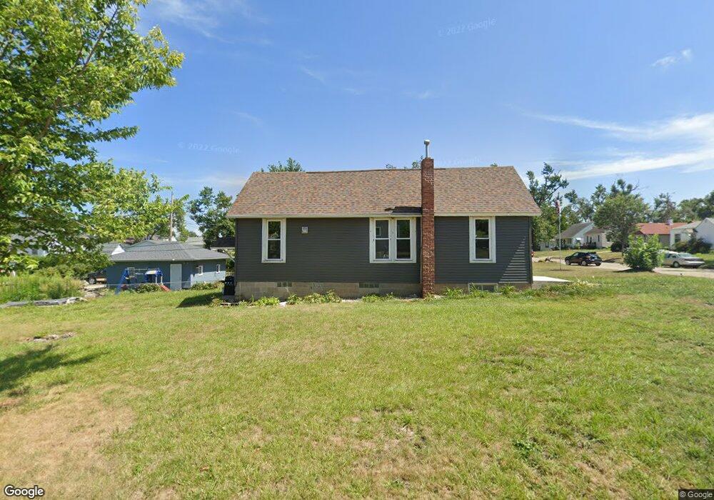 954 21st Ave SW, Cedar Rapids, IA 52404 - photo 1