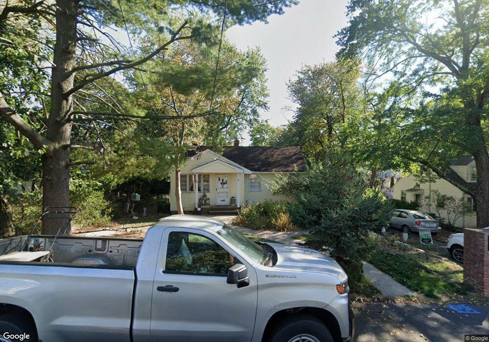 24 Manor Blvd, Edison, NJ 08820 - photo 1