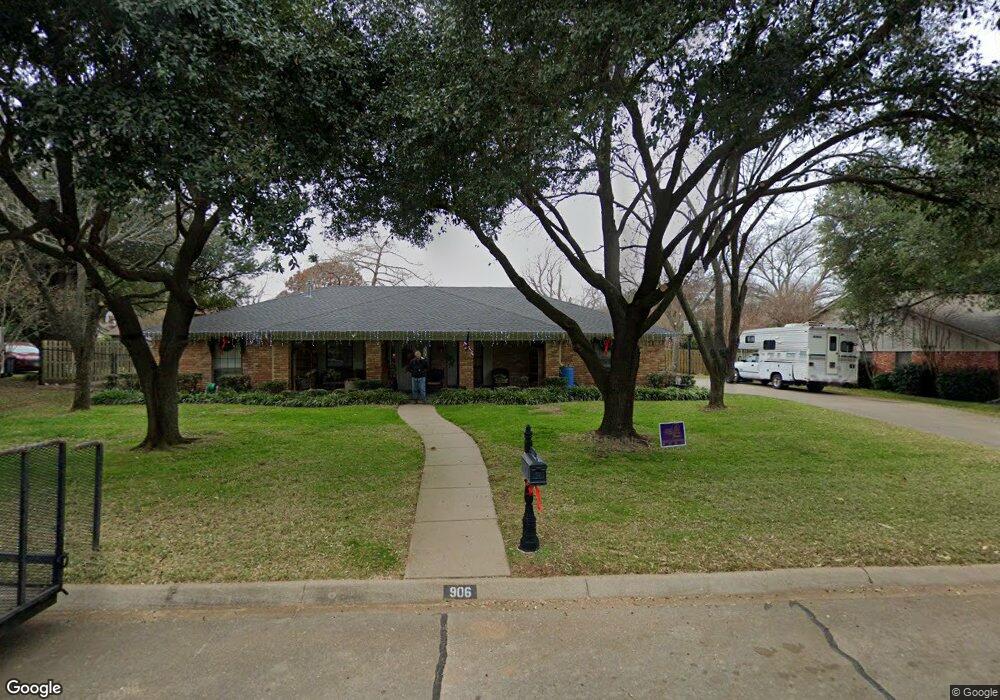 906 Highland Dr, Cleburne, TX 76033 - photo 1