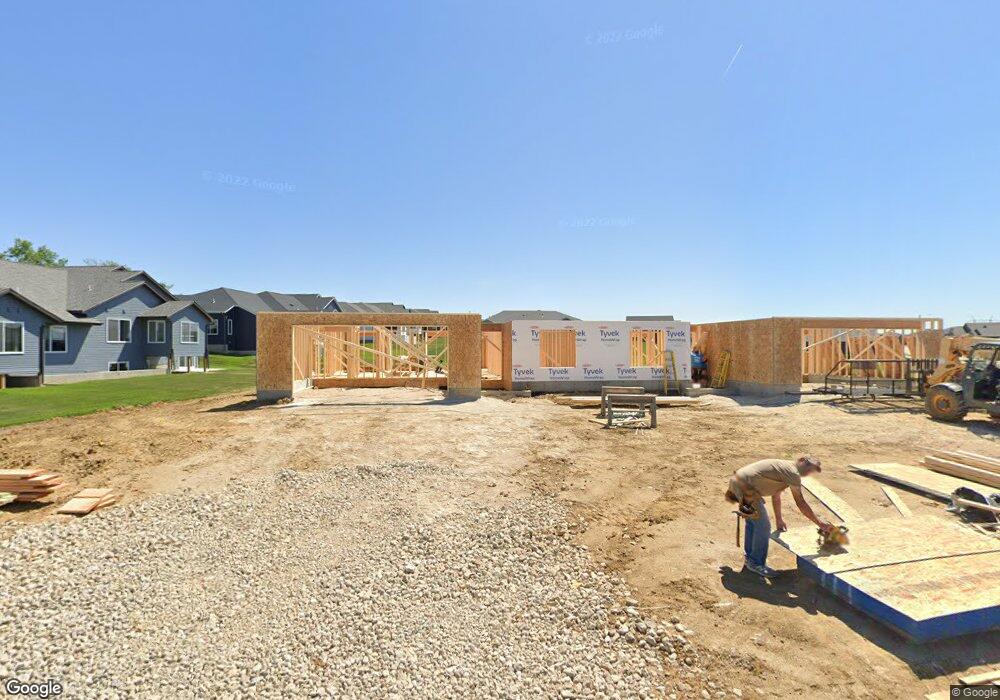 4302 Bluebird Dr SW, Cedar Rapids, IA 52404 - photo 1