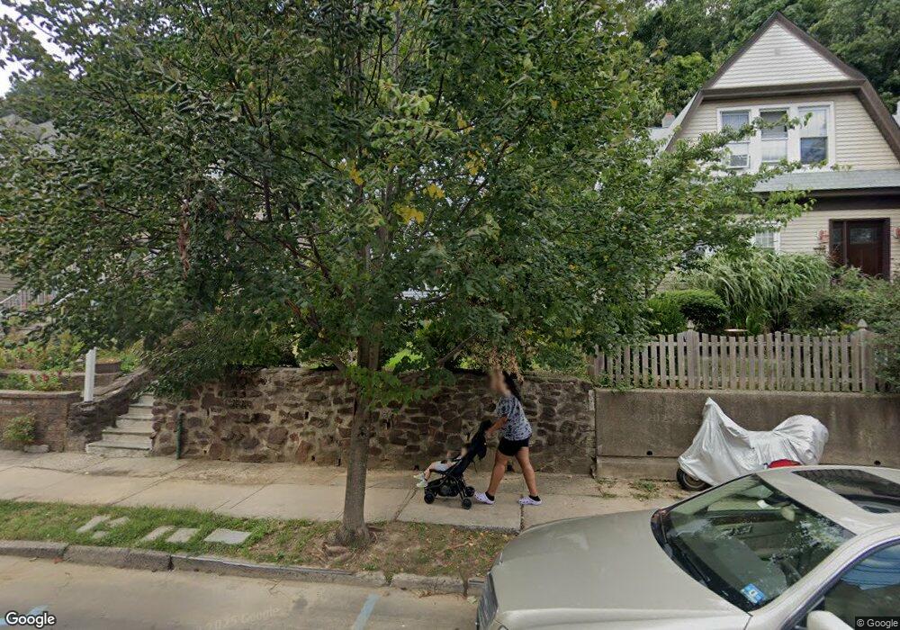 370 Undercliff Ave, Edgewater, NJ 07020 - photo 1