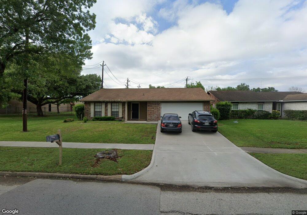 6107 W Ridgecreek Dr, Houston, TX 77053 - photo 1