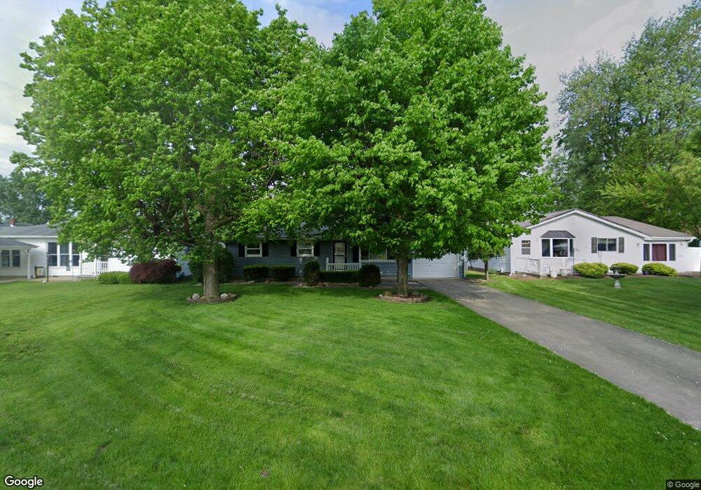 717 S 31st St, Mattoon, IL 61938 - photo 1