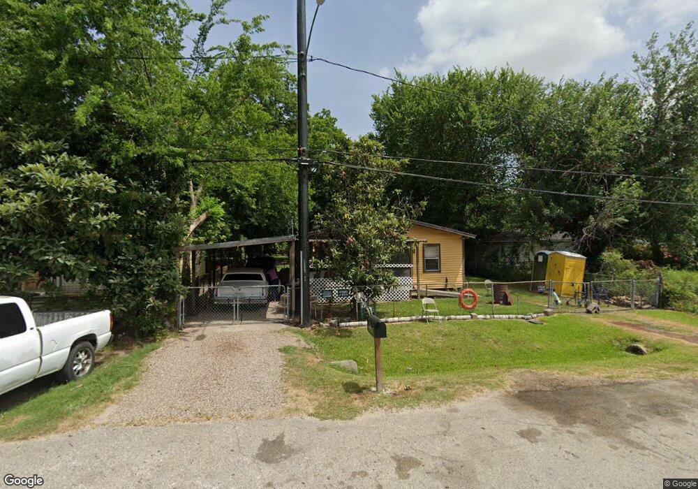 810 Green Meadow Ln, Houston, TX 77091 - photo 1