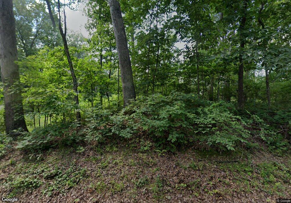 8201 E Twin Oaks Dr, Effingham, IL 62401 - photo 1