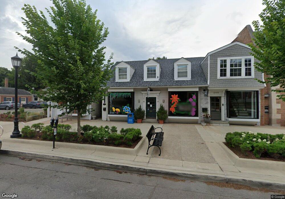 399 Fisher Rd, Grosse Pointe, MI 48230 - photo 1