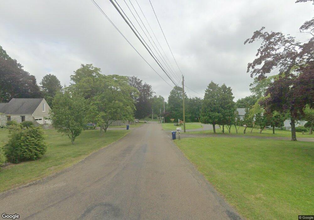 644 S Indian Hill Rd, Orange, CT 06477 - photo 1