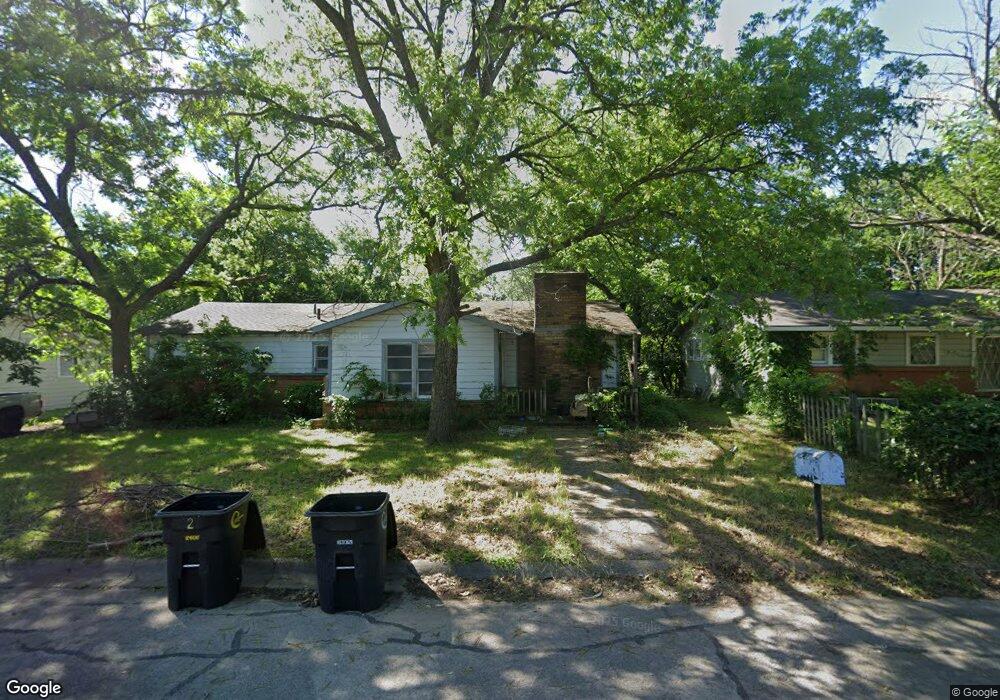 1015 Williams Ave, Cleburne, TX 76033 - photo 1