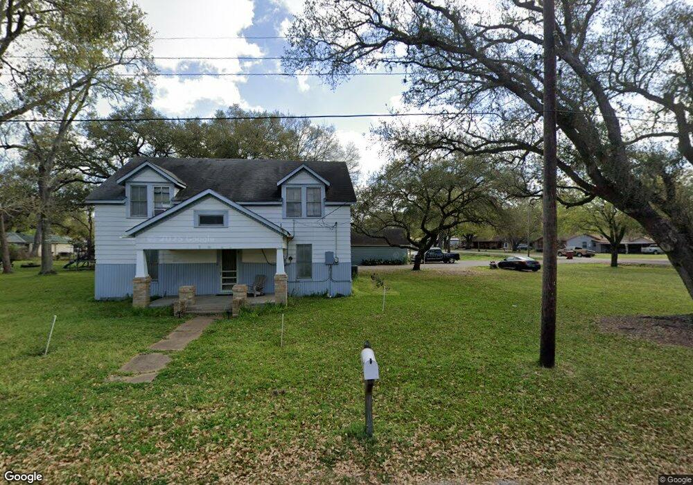 323 Ella St, East Bernard, TX 77435 - photo 1
