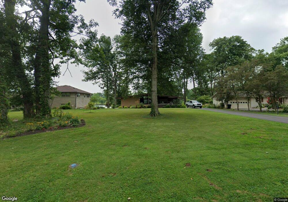 3883 W North Wood Lake Dr, Columbus, IN 47201 - photo 1