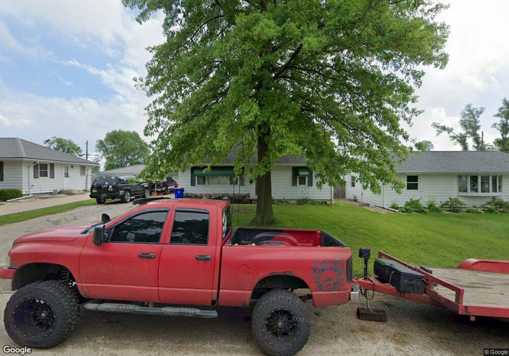 2451 Deborah Dr SW, Cedar Rapids, IA 52404 - photo 1