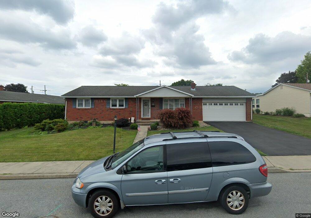 4363 Naylor Ln, Whitehall, PA 18052 - photo 1