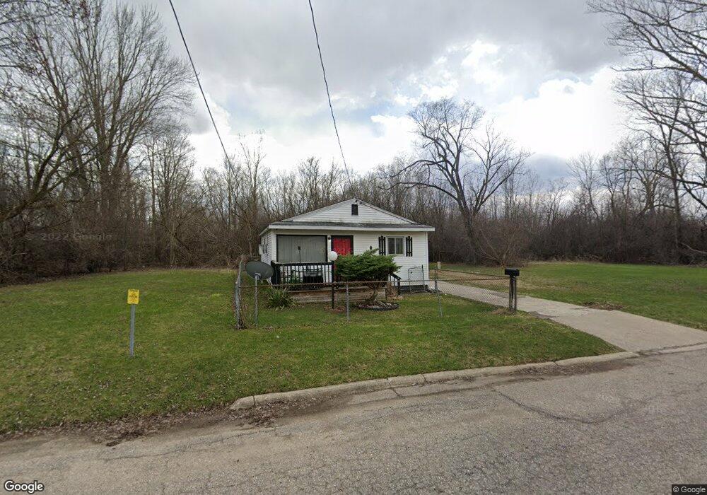 1230 E Holbrook Ave, Flint, MI 48505 - photo 1