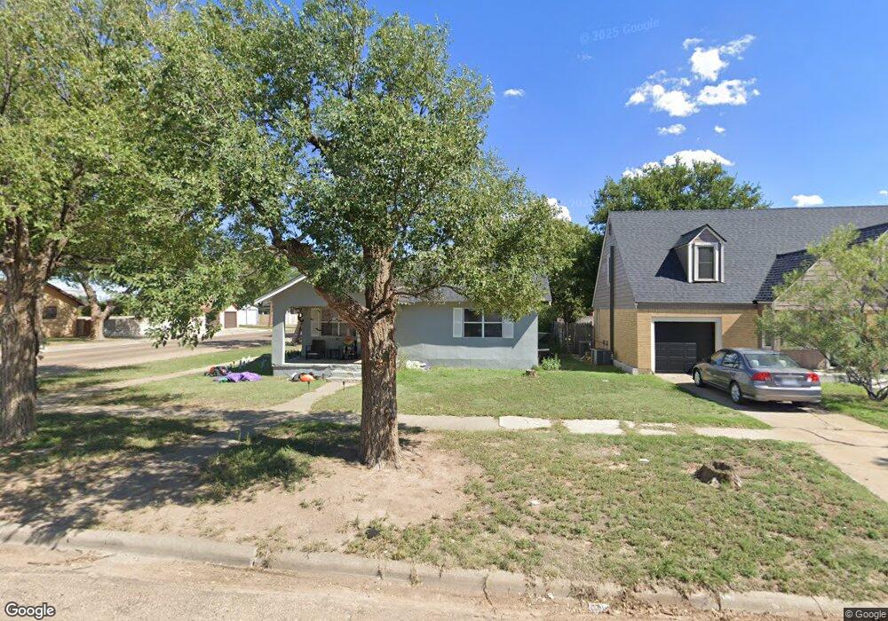 501 S Meredith Ave, Dumas, TX 79029 - photo 1